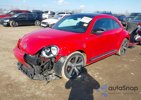 2015 Volkswagen Beetle 2.0T R-Line z USA, uszkodzony, nr VIN 3VWVT7AT2FM646240